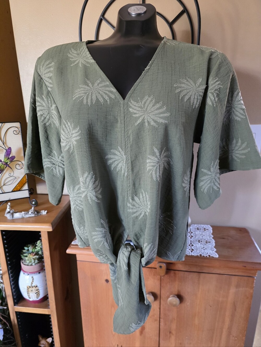 Olive/Sage Green Palm Print V-Neck Tie-Front Blouse With Bell Sleeves Size S